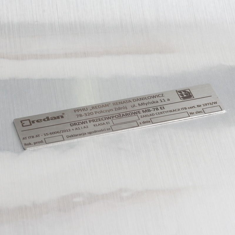 Tabliczka znamionowa z logo firmy na stali