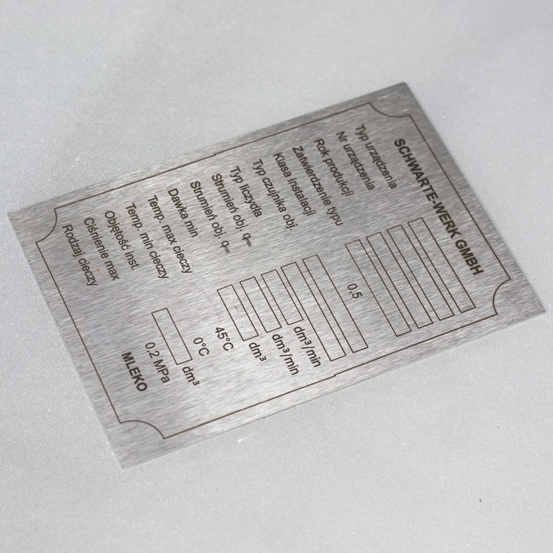 Tabliczka znamionowa z kodem kreskowym na stali