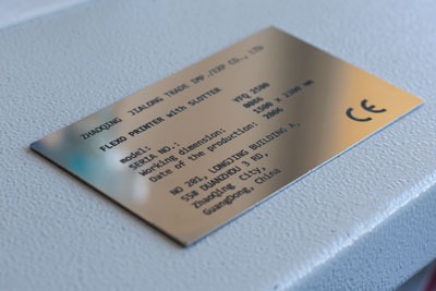 Grawerowanie laserowe na tabliczce ze stali nierdzewnej